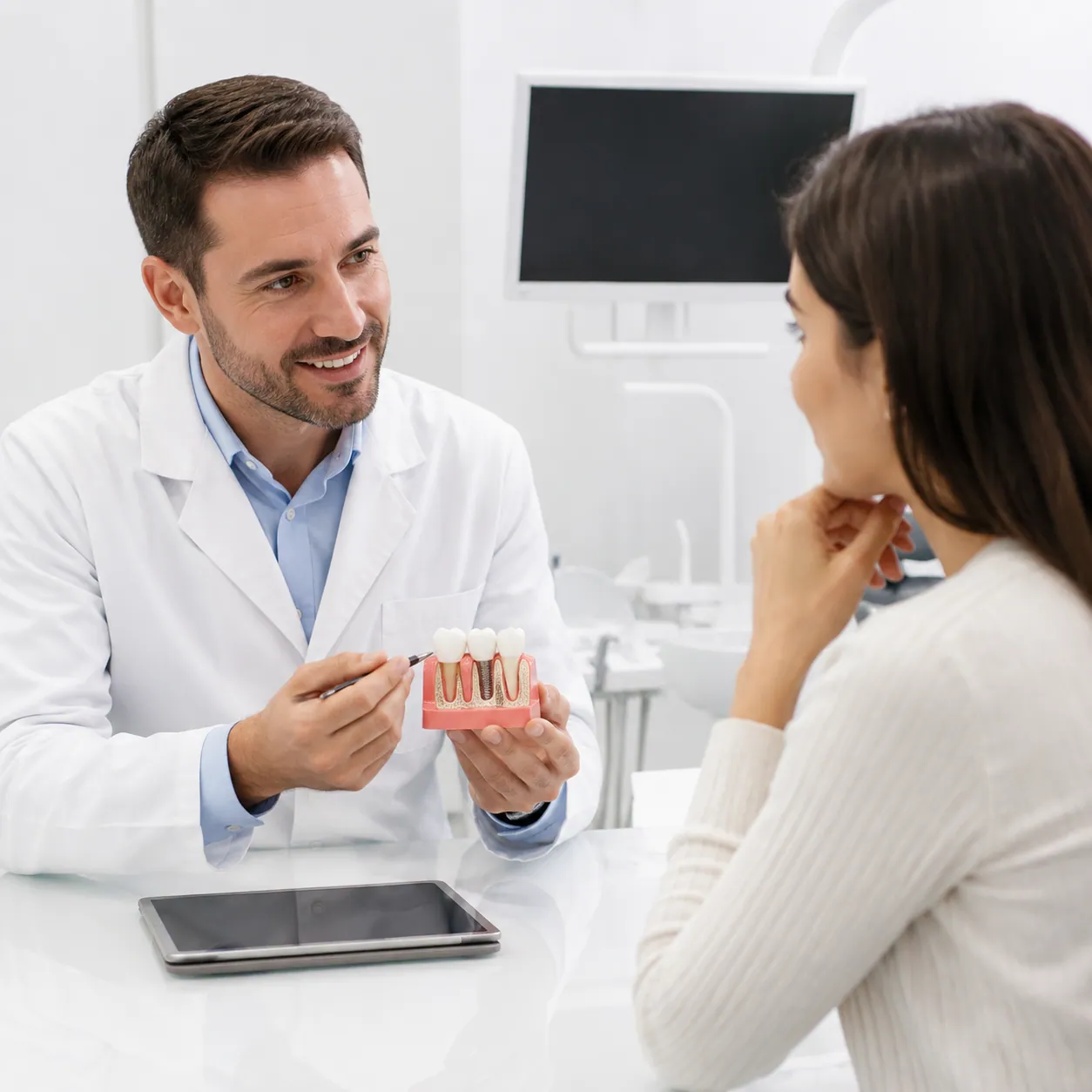 Periodontitis treatment sequence and follow-up planning