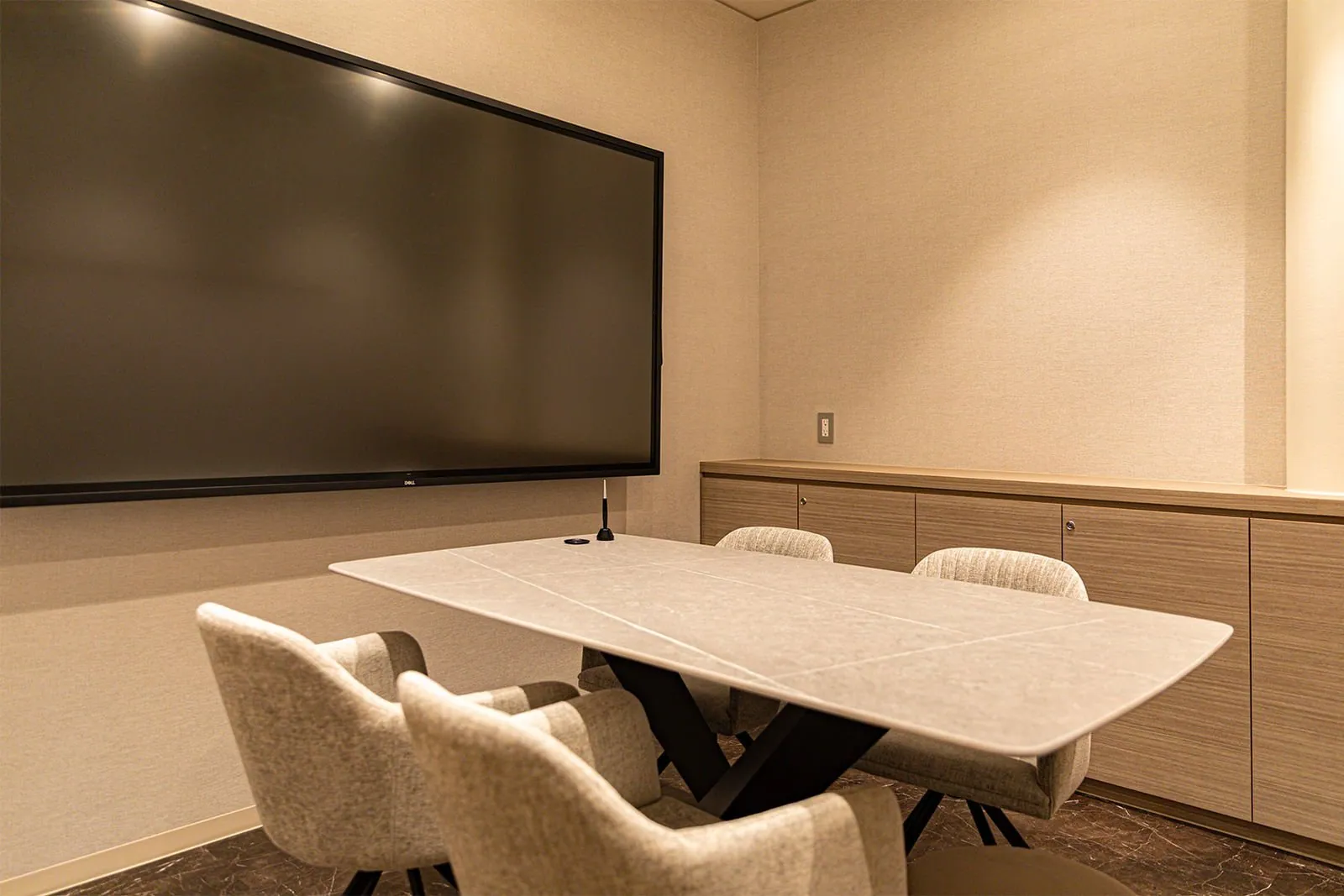 Consultation room at GINZA NOA CLINIC, where both physicians see patients