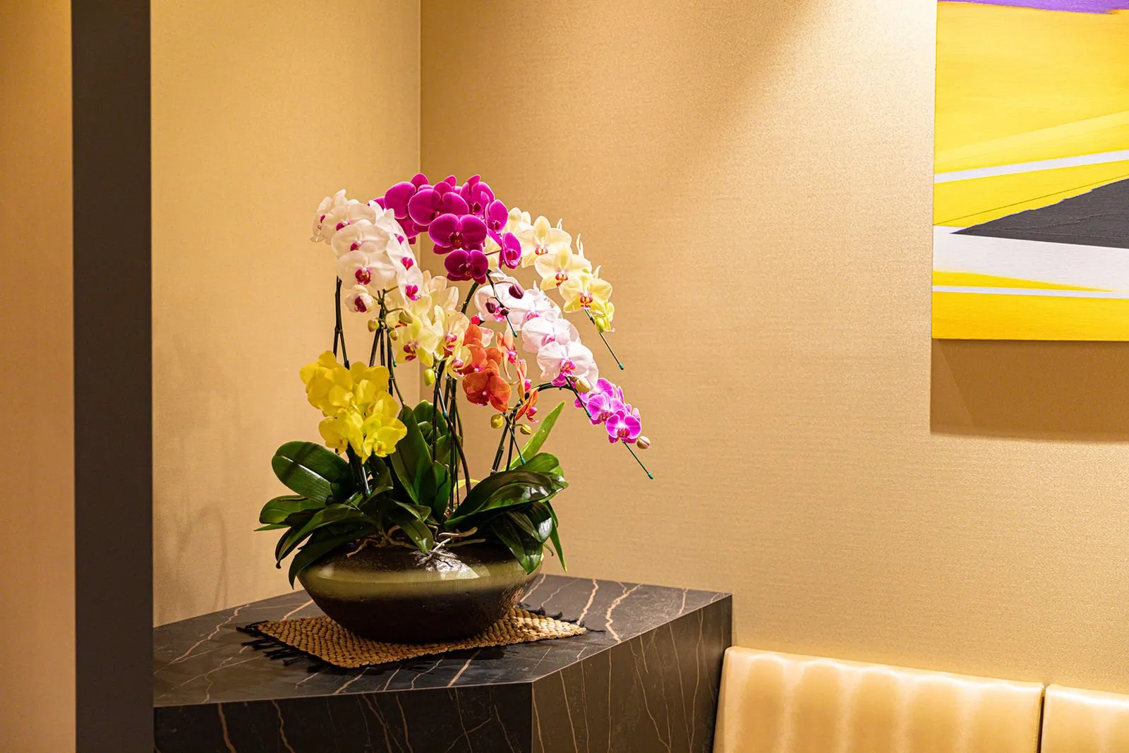 Corridor inside GINZA NOA CLINIC
