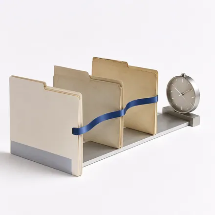 Medical folders and clock illustrating the recency of patient records